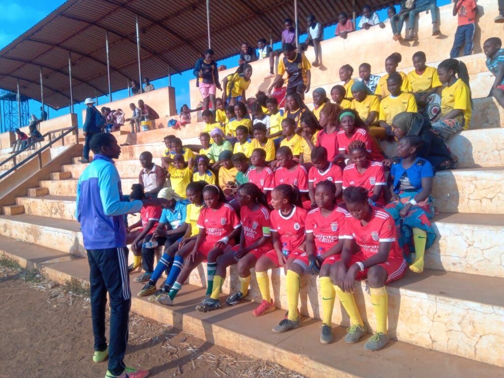 Empower girls through football and further in life