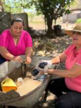 Women from the Cambutal Community Nursery