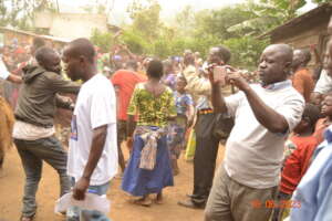 Different communities dancing for peace in Masisi