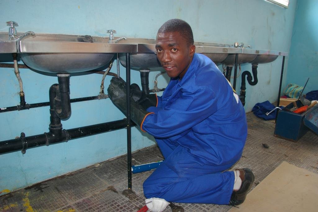 Skills training for 20 unskilled South African men