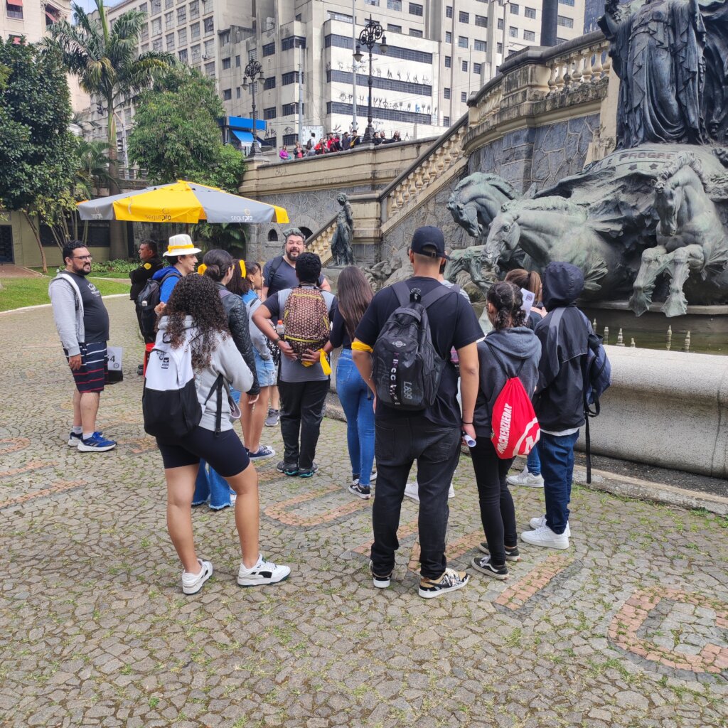 Sponsor the future of teenagers in Brasilandia