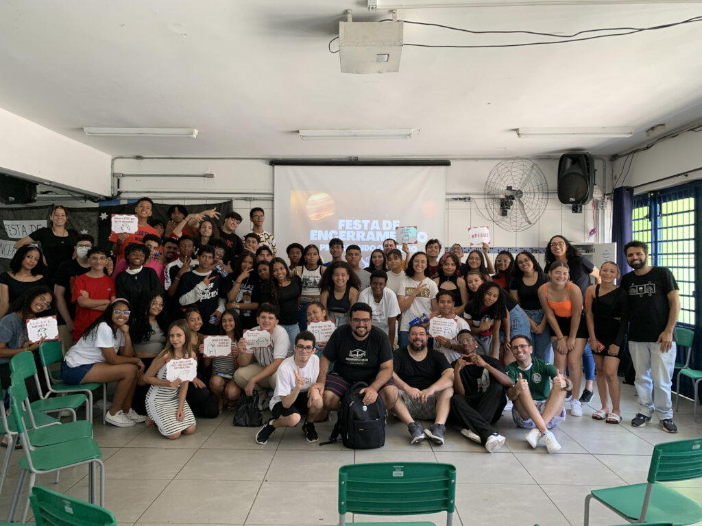 Sponsor the future of teenagers in Brasilandia