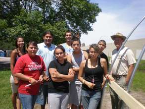 The Student Hoophouse Building Crew at LEOUT