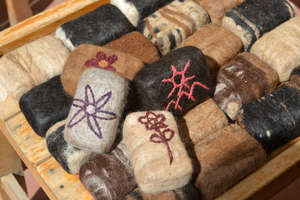 Presenting new felted soaps from Huilloc.