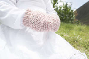 Our new 2018 baby mittens in light pink.