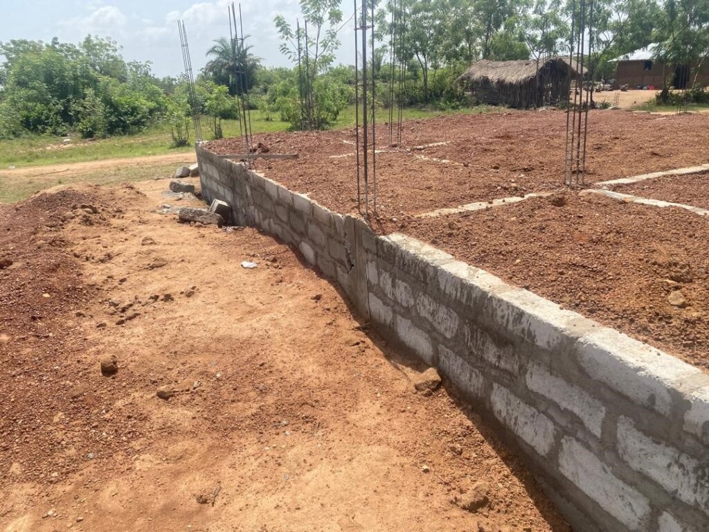 help build a vocational Centre