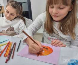 Practicing creativity through drawing classes