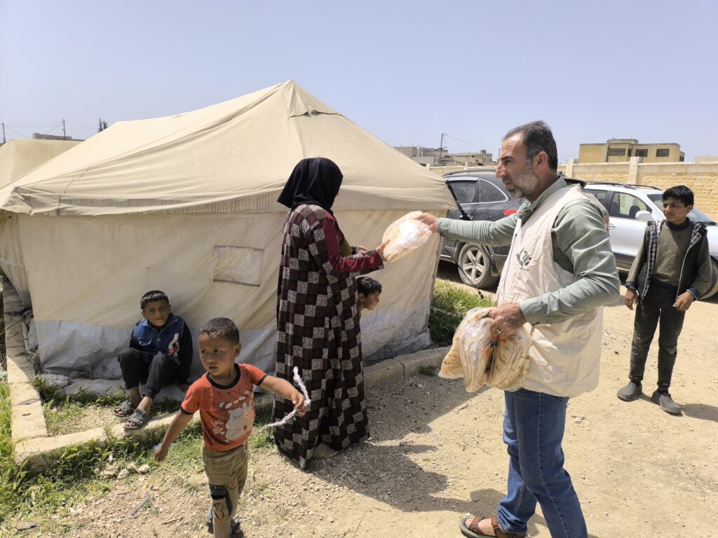 Urgent: Bread and Water for New IDPs in Syria