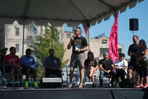 Gov. Kitzhaber addresses the crowd