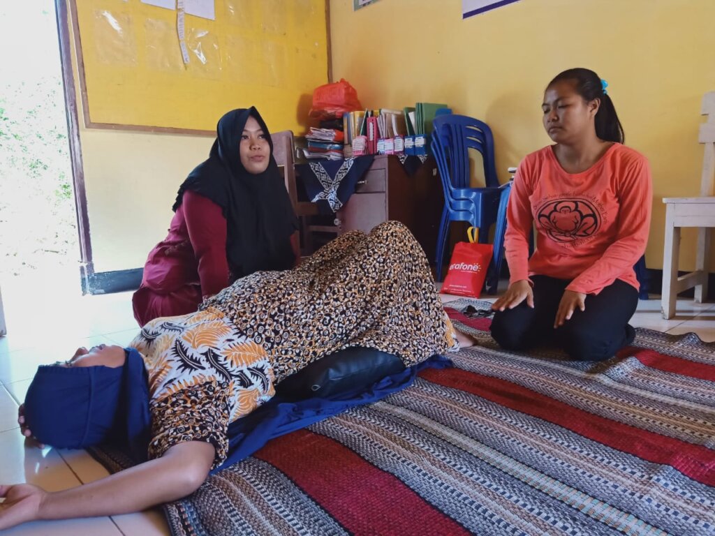 Help Our Bali & Lombok Midwives Get Extra Training