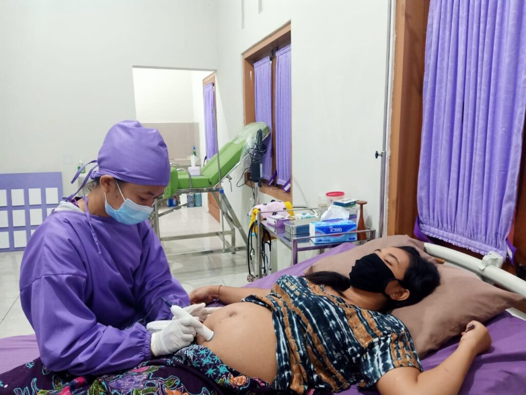 Help Our Bali & Lombok Midwives Get Extra Training