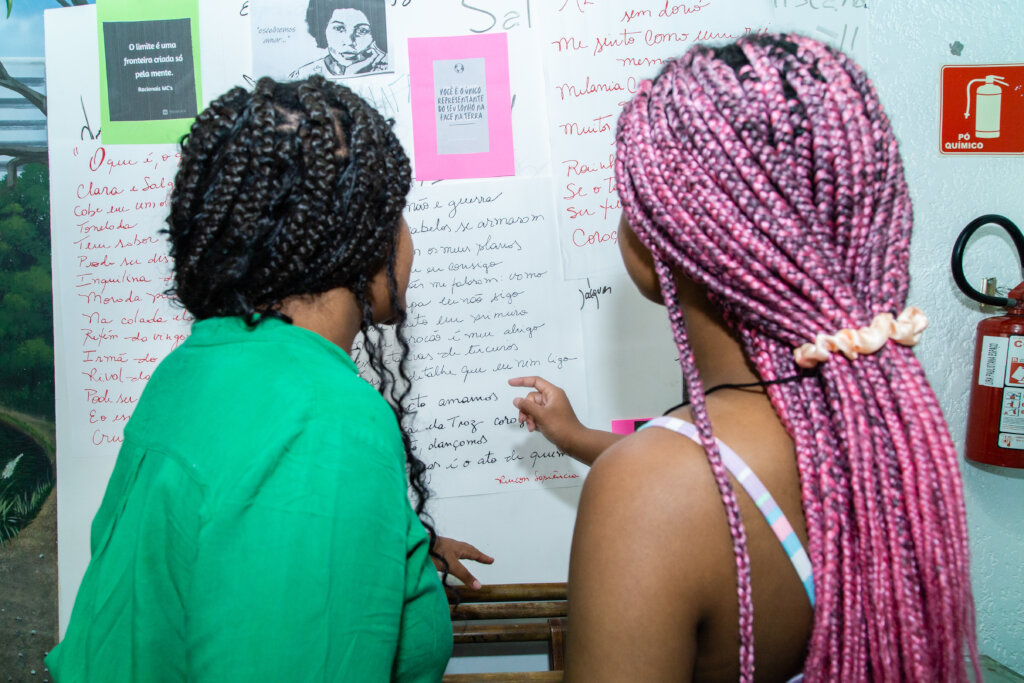 Youth at risk: Education for a future with dignity