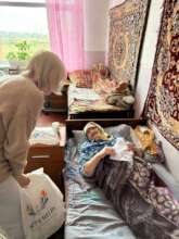 Foundation's visit to the boarding house