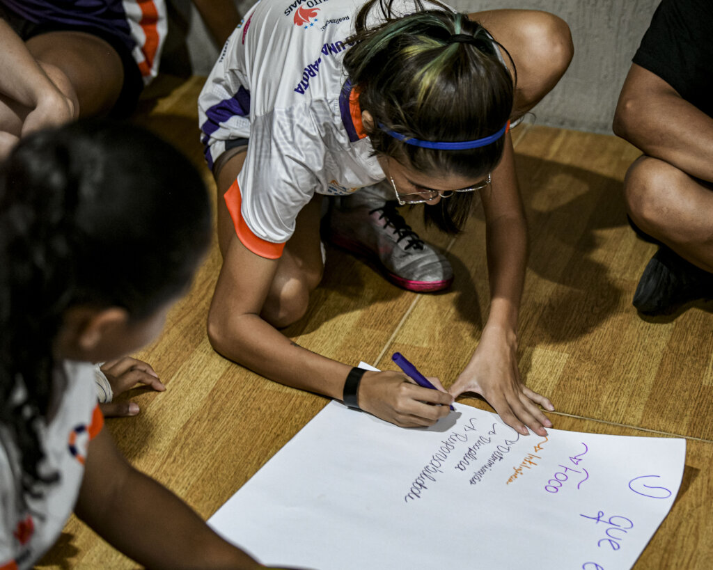 Give 1,500 children a new future through sport
