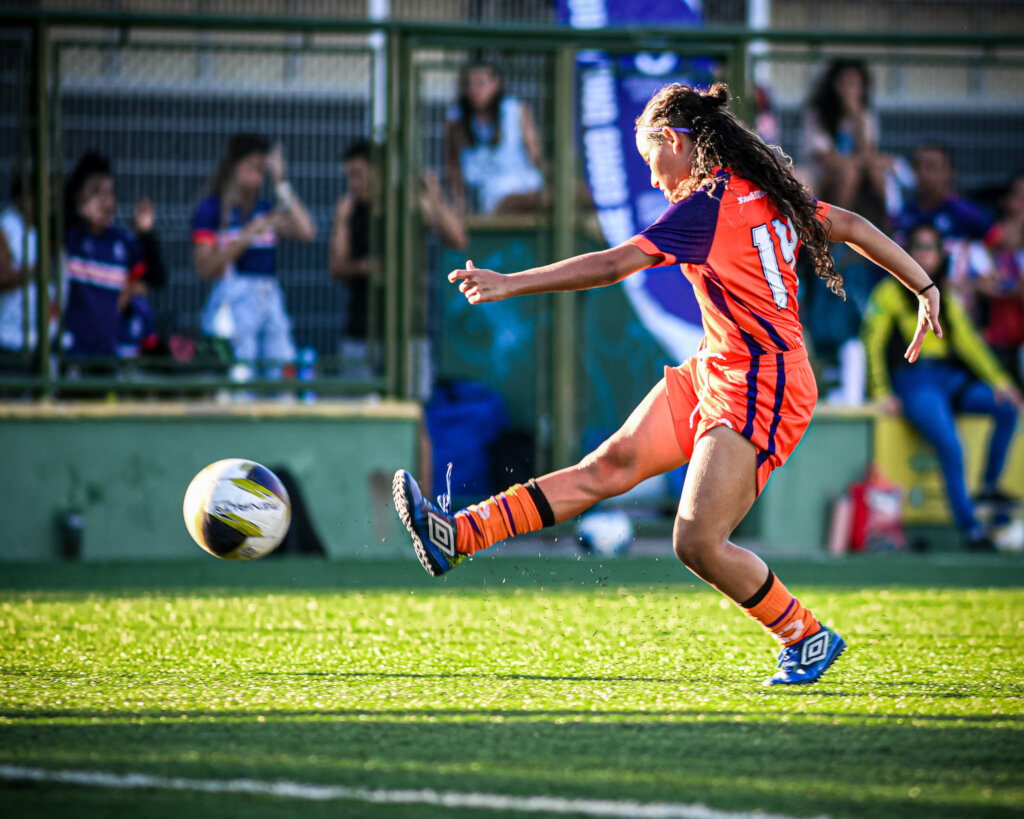 Give 1,500 children a new future through sport