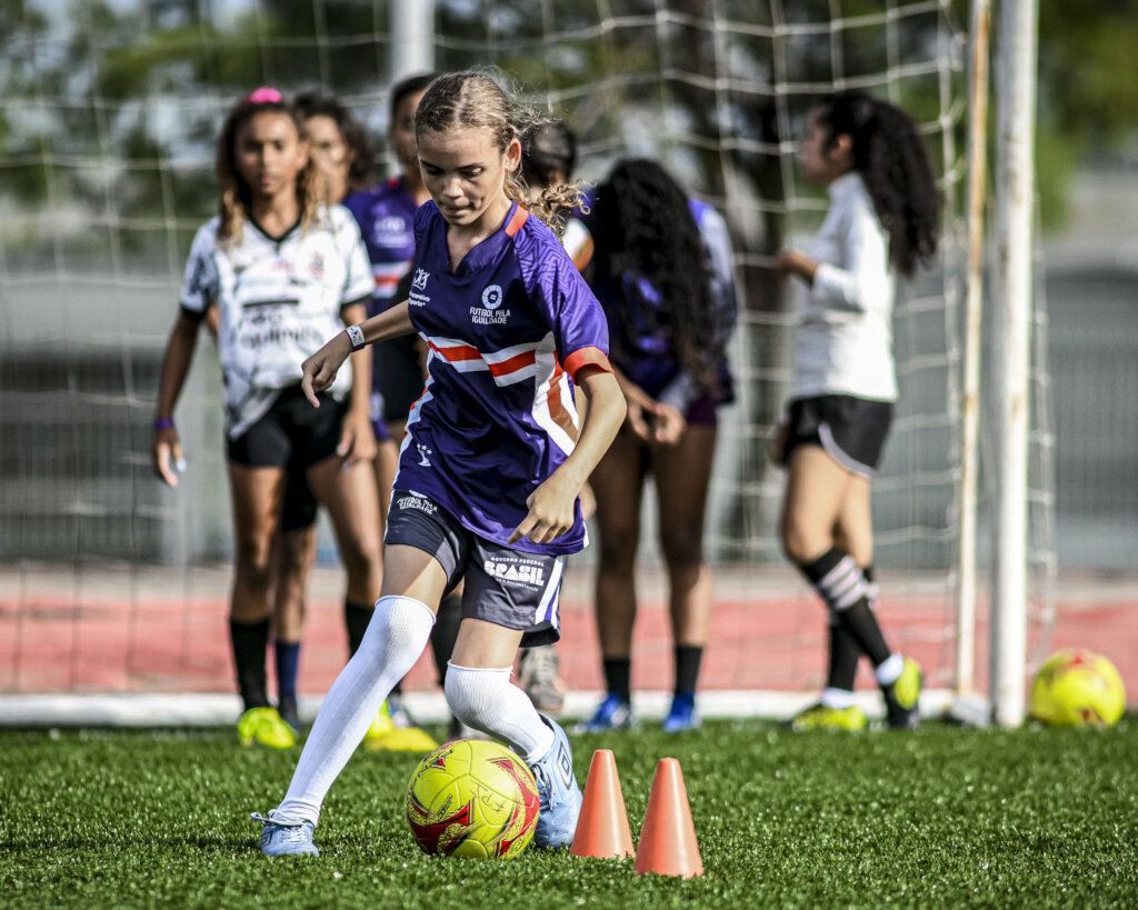 Give 1,500 children a new future through sport