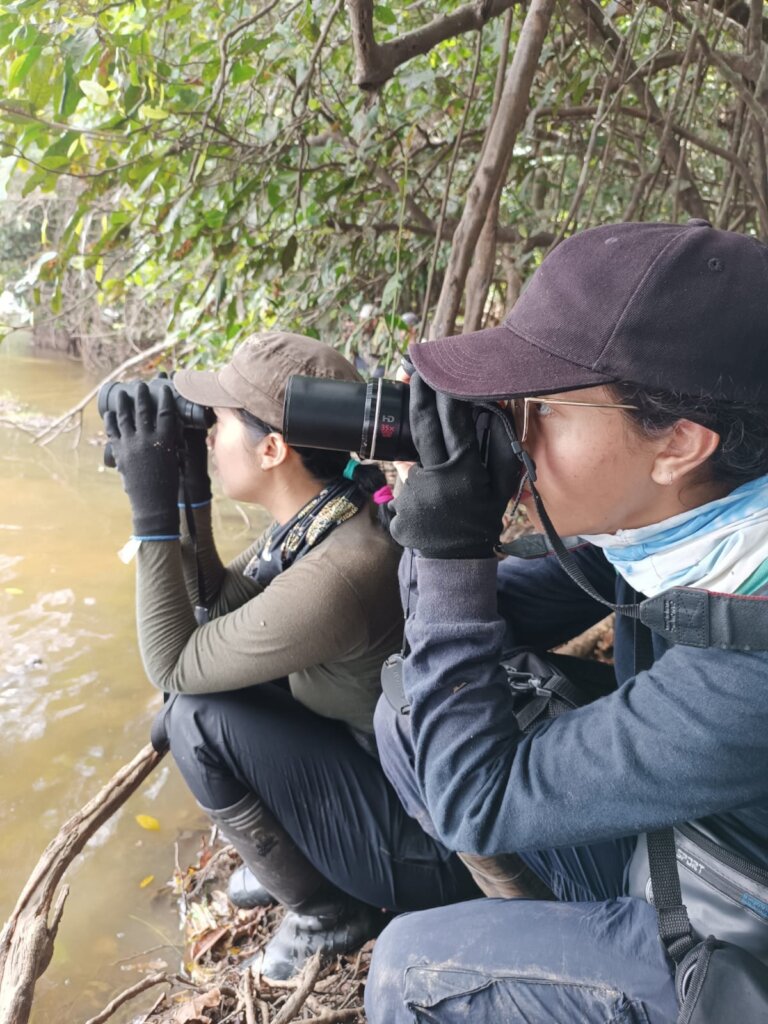 Suport Women Scientists Saving Endangered Wildlife - GlobalGiving