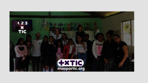 Group of young people from a 123 xTIC program