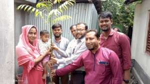 Receiving a tree of newborn baby guardian