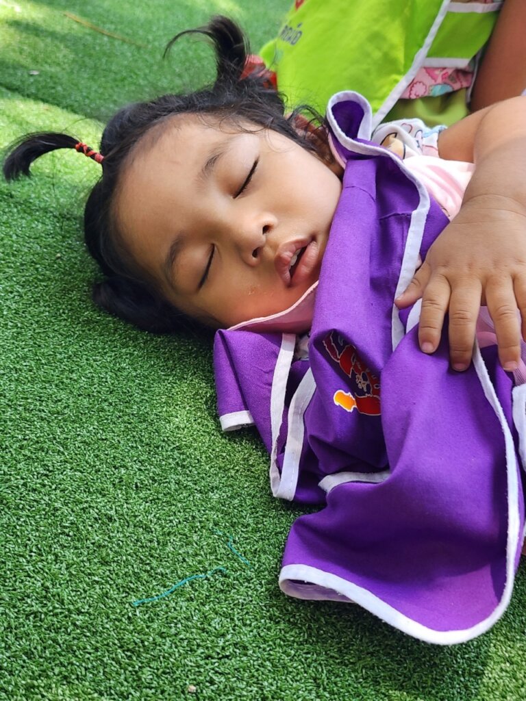 Mini Van for Hand to Hand Kid's