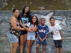 Help us beautify the Favela Community Center!