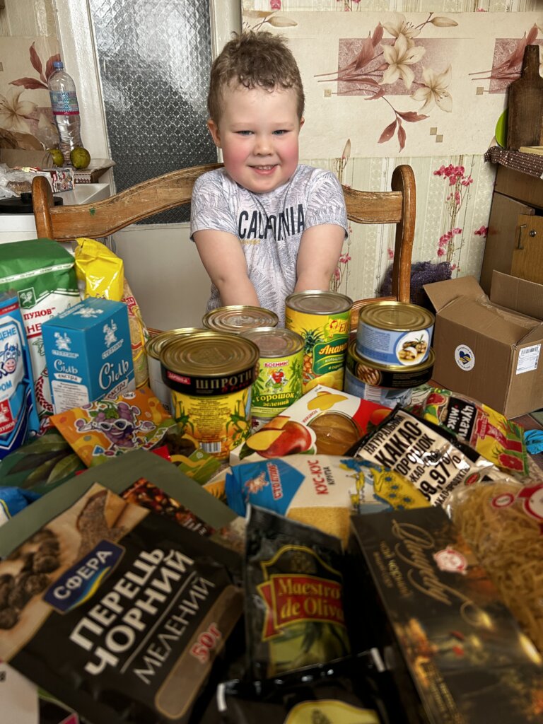 Help buy Grocery Boxes for Ukrainians
