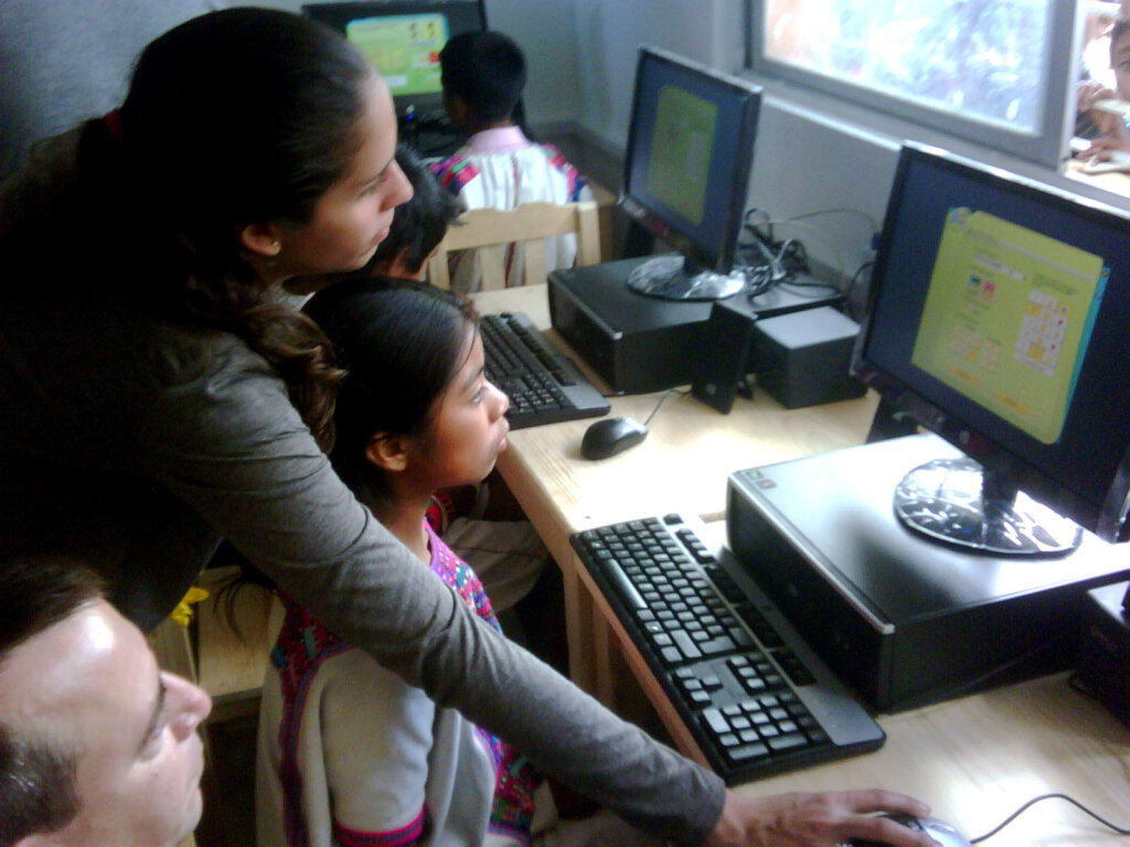UNETE-Technology in education for Mayas in Yucatan