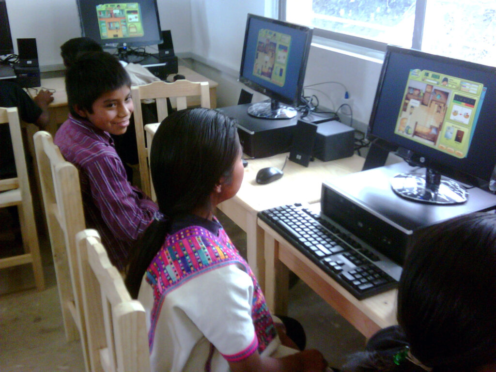 UNETE-Technology in education for Mayas in Yucatan