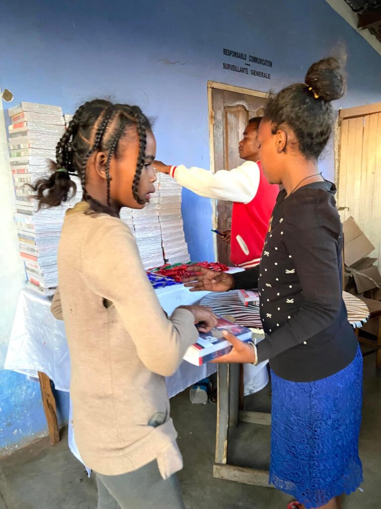 Support Girls' Education in Madagascar