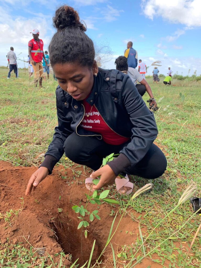 Support Girls' Education in Madagascar