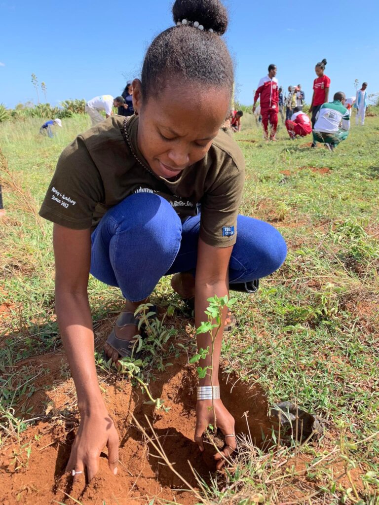 Support Girls' Education in Madagascar