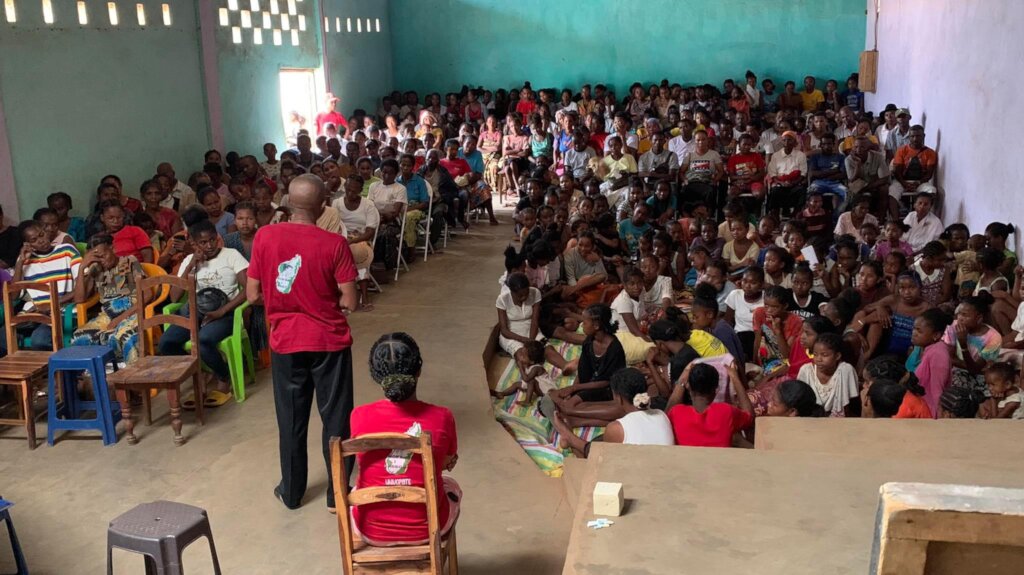 Support Girls' Education in Madagascar