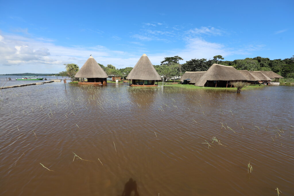 Support to solve the effect of flooding at Ngamba