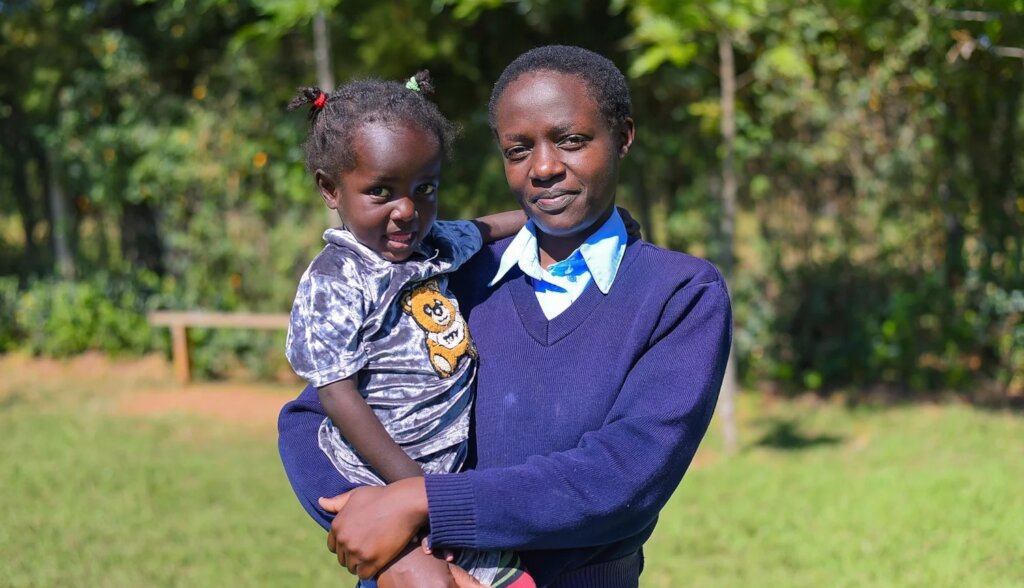 Y. and her daughter - they live together at Neema