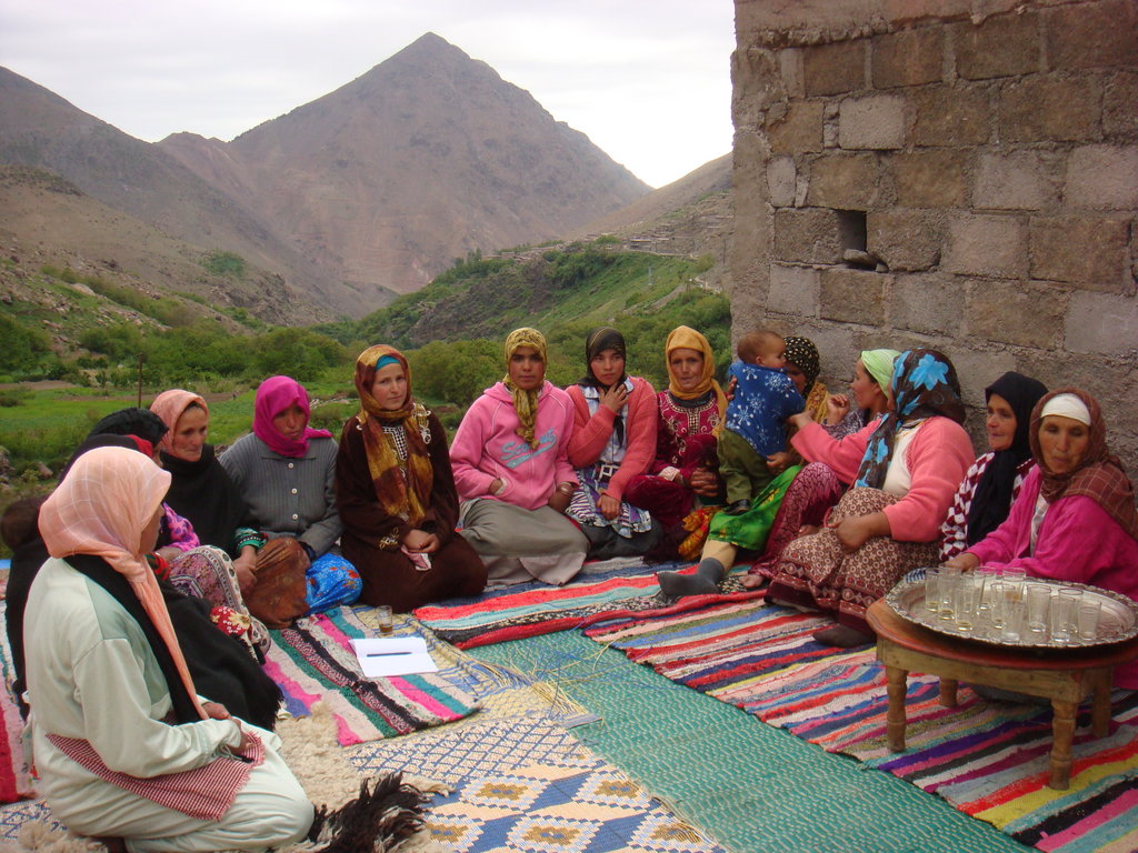 Support Girls and Women's Co-Ops in Morocco