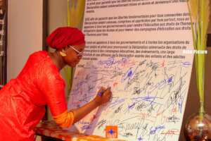 SIGNATURE OF THE PETITION FOR THE PROMOTION OF HUM