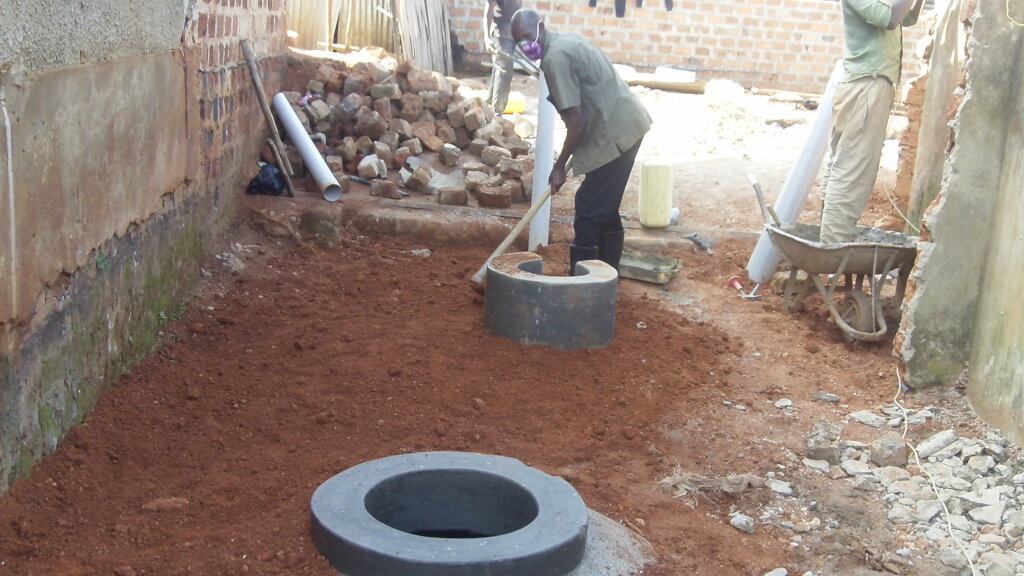 Organic waste for crop fertilizer