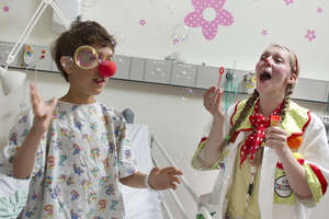 Dr Dotty and a child in hospital