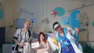 Scarlet meeting the Giggle Doctors
