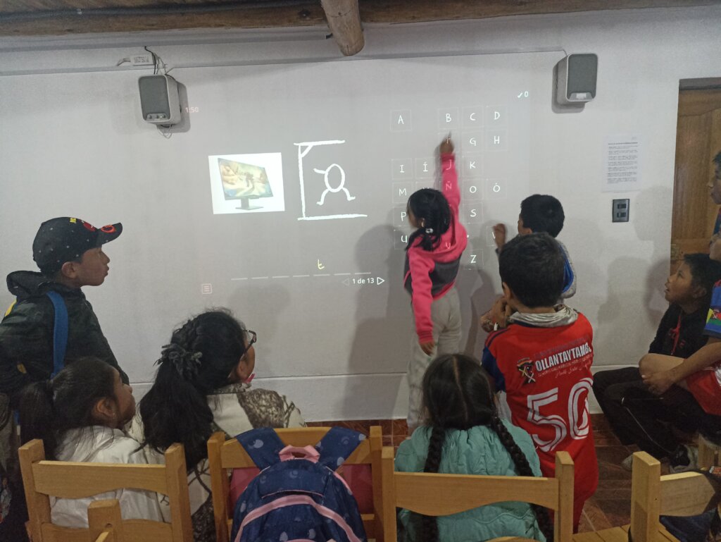 Support CASA KUSKA community center