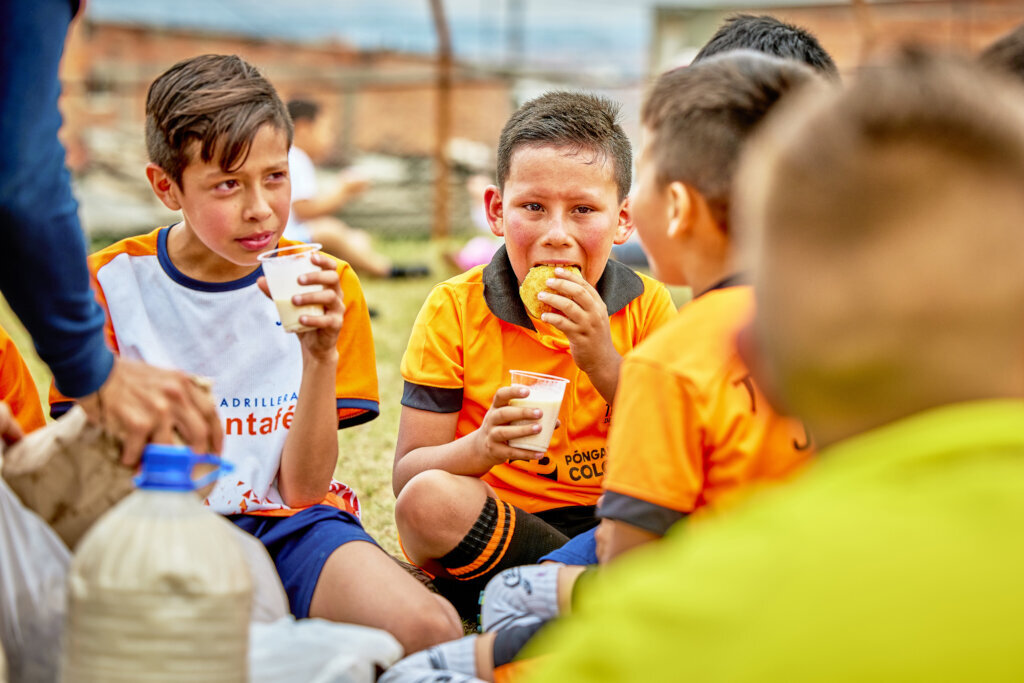 Snacks for 5000 Colombian kids' dreams