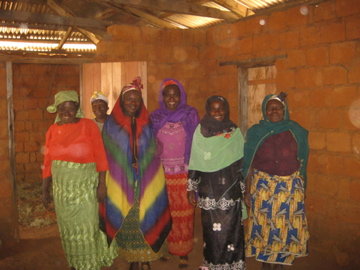 Help Mbosha women build a primary health centre.