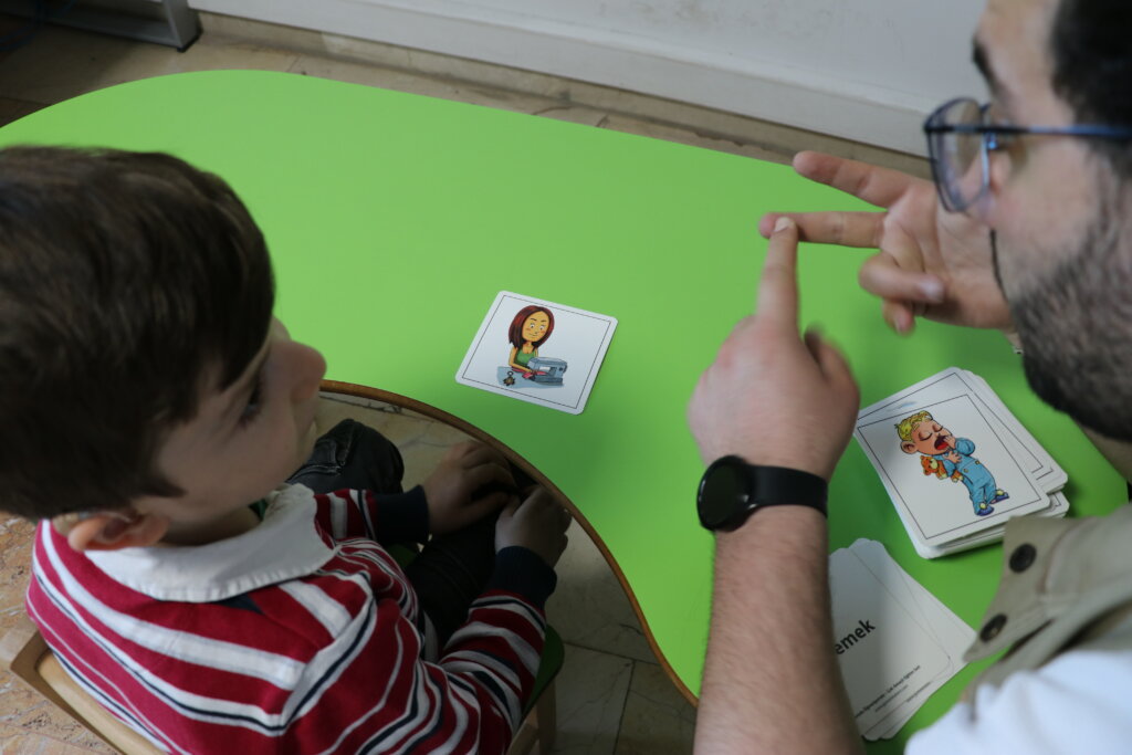 Giving a Voice: Speech Therapy for Refugee Kids