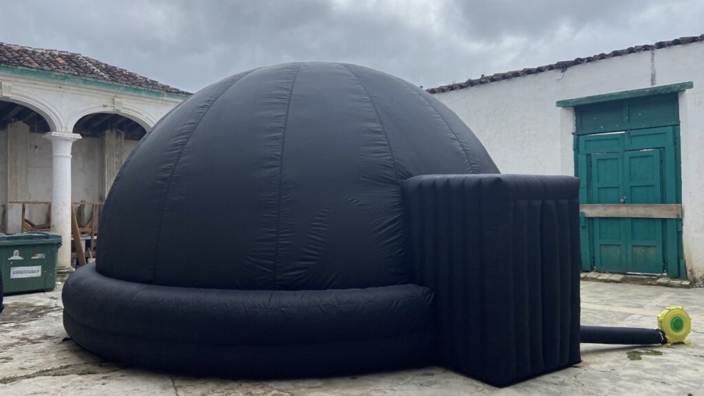 PLANETARIO   "EL CIELO MAYA"