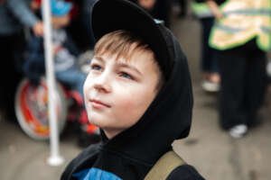 Give support to 1,000 Ukrainian orphaned-children