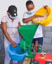 Breadfruit Mill to flour demonstration
