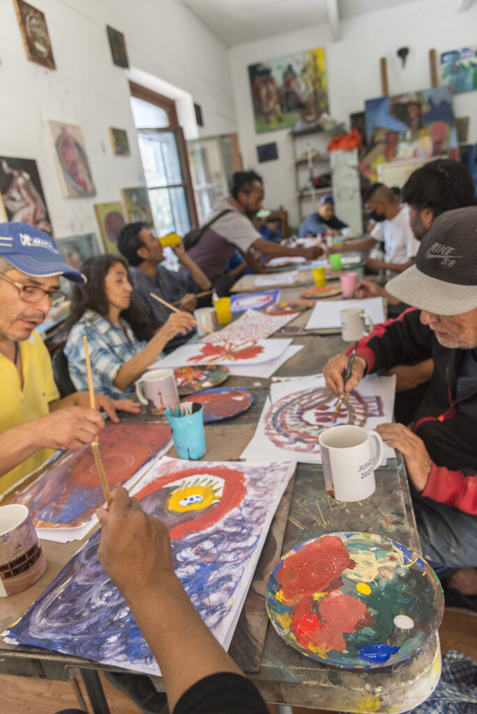 Art classes as a way to create community