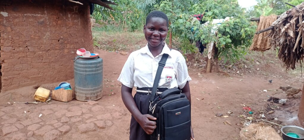 Improve Menstrual Hygiene to 2000 Girls in Uganda