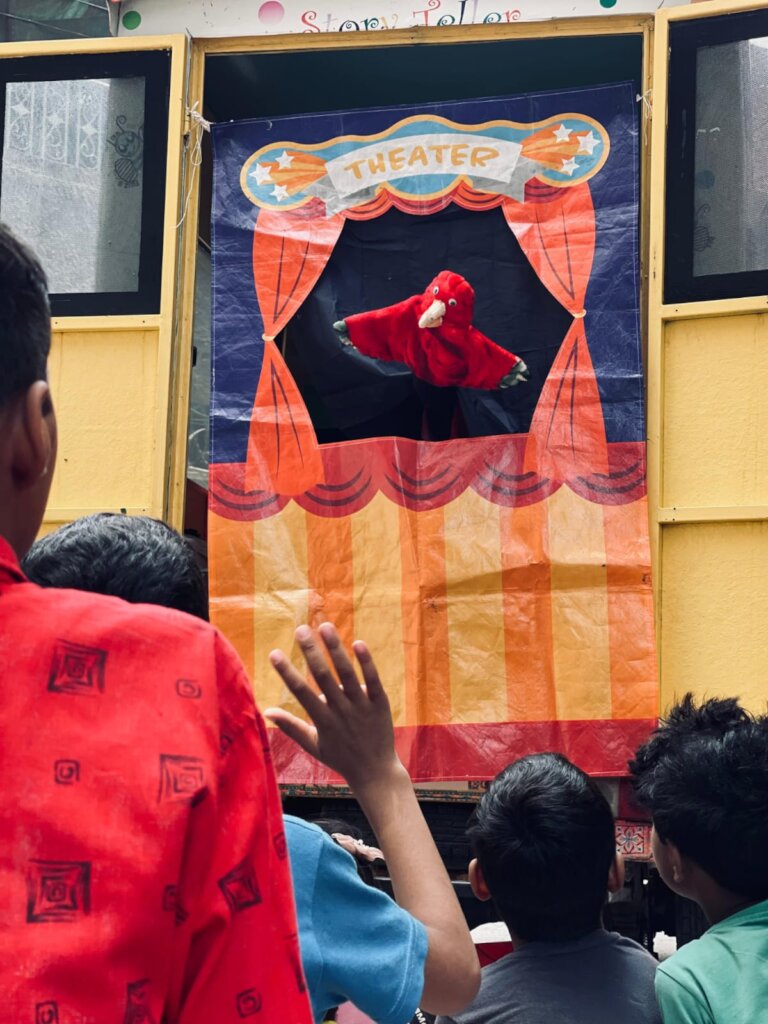 100 Box Libraries and Tech Bags