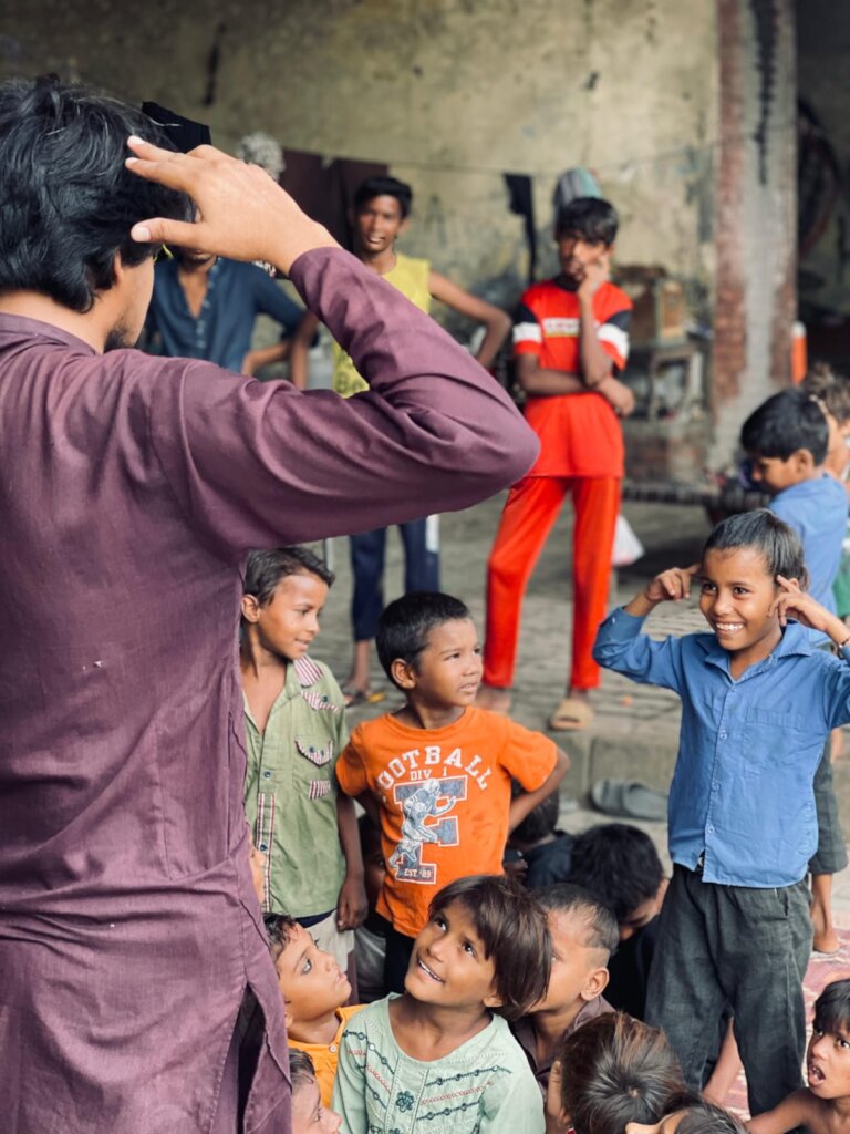 100 Box Libraries and Tech Bags